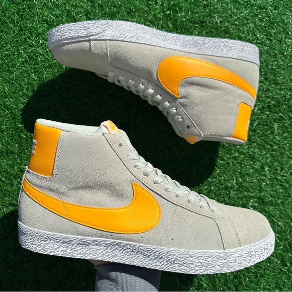 Nike Sb Zoom Blazer Mid Summit White / Laser Orange - Picture 3 of 13